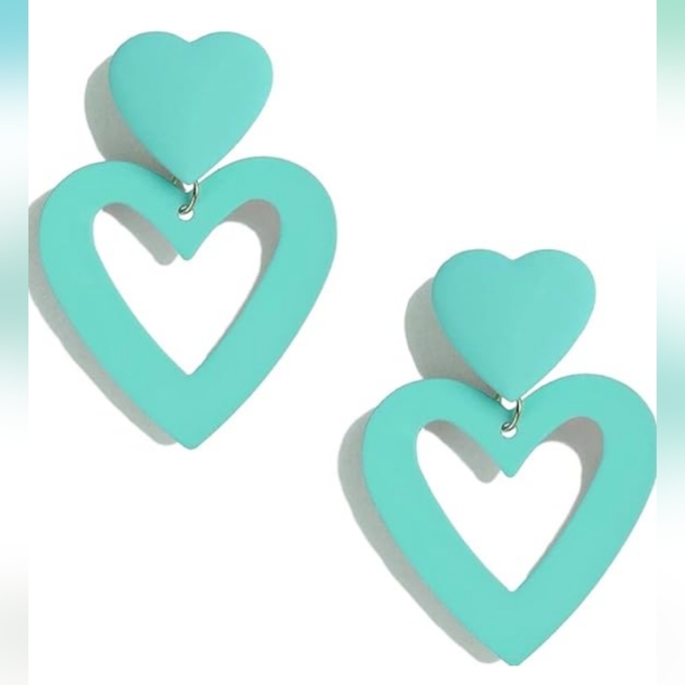 Pop Topping Teal Dangle Heart Earrings NWOT